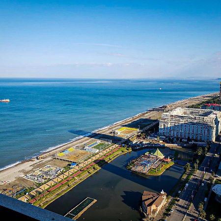 Orbi Batumi City Beach View Hotel Bagian luar foto