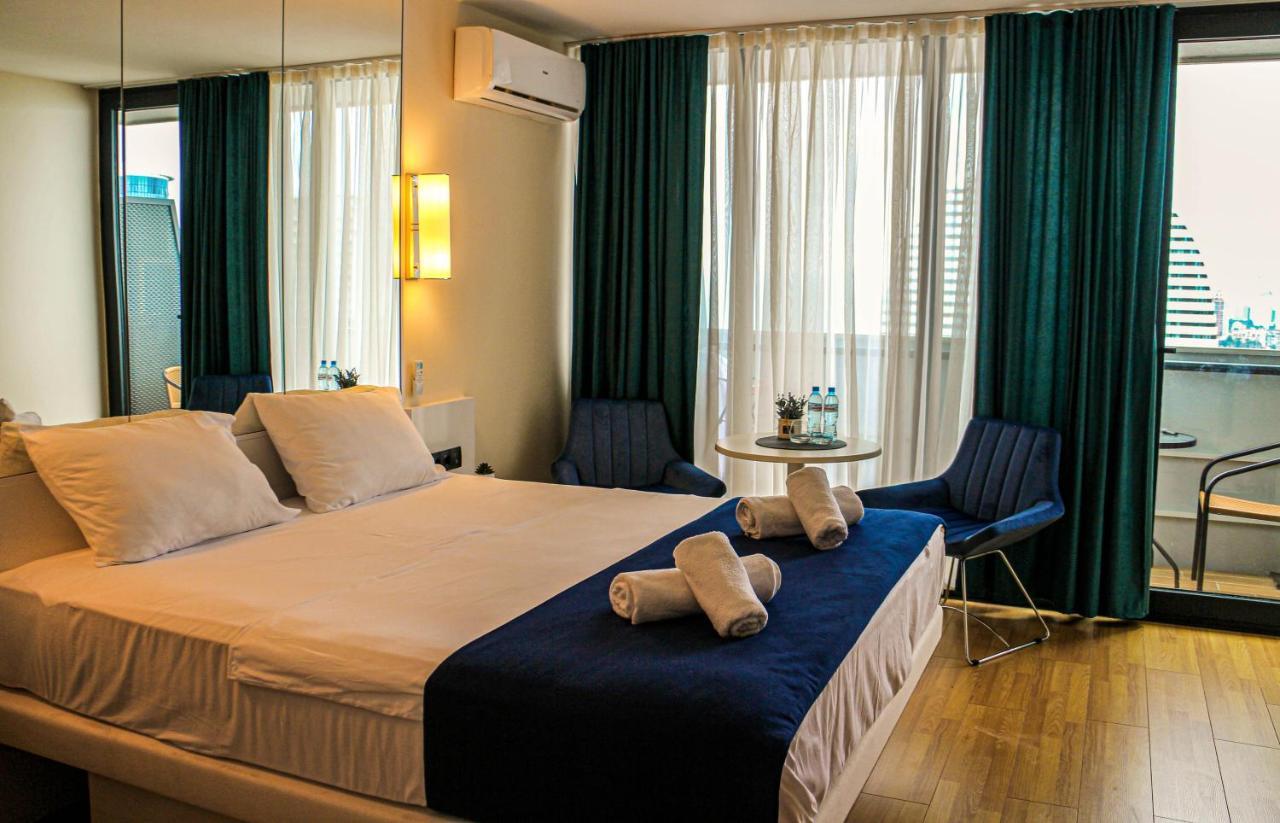 Orbi Batumi City Beach View Hotel Bagian luar foto